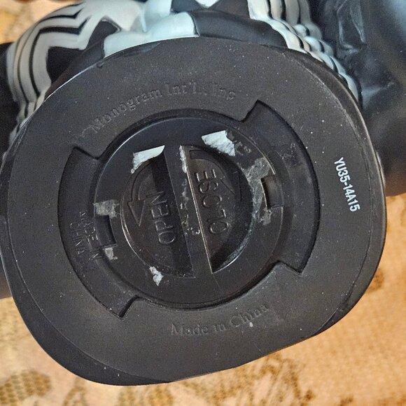 Marvel Venom Bust Figure Coin Piggy Bank Spider-Man 6" - Picture 8 of 10